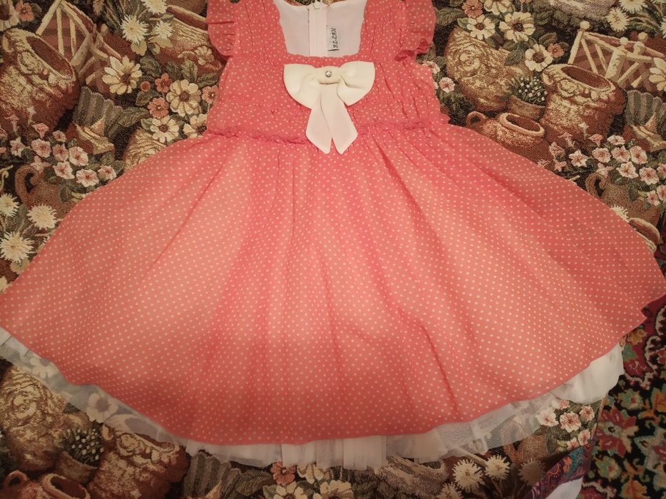 Платье нарядное