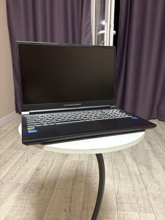 Thunderobot 911s Core D с установленной Windows OC