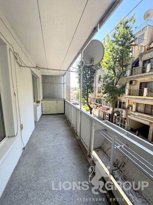 Дава се под наем Четиристаен апартамент в Варна, ВИНС - 100 кв.м за 800 € - Снимка #11