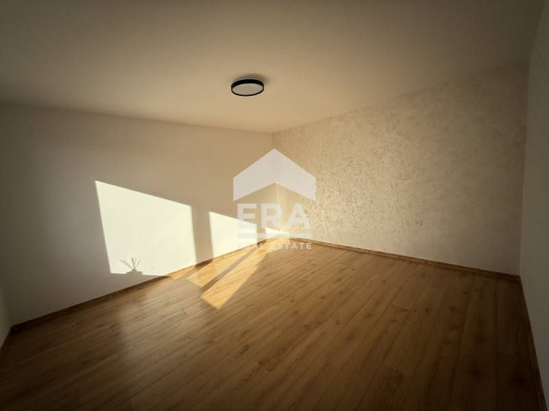 Двустаен, завършен до ключ апартамент за продажба, юг/запад, в близост