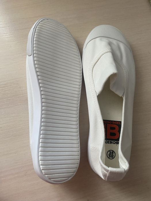 Продам женскую медицинскую обувь