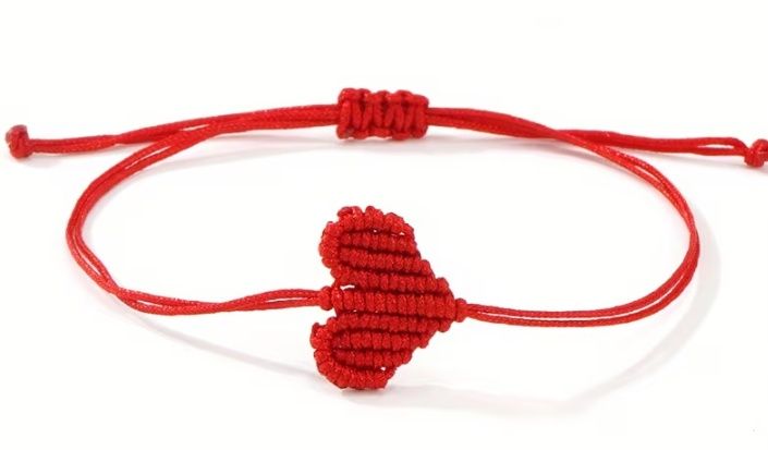 Ръчно изработени мартенички