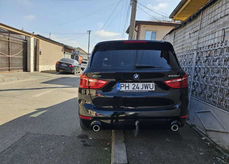 BMW Seria 2 220d Gran Tourer 7 Locuri Xdrive automat 8+1