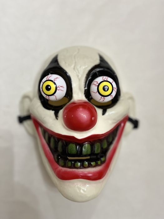 Маски на Хэллоуин