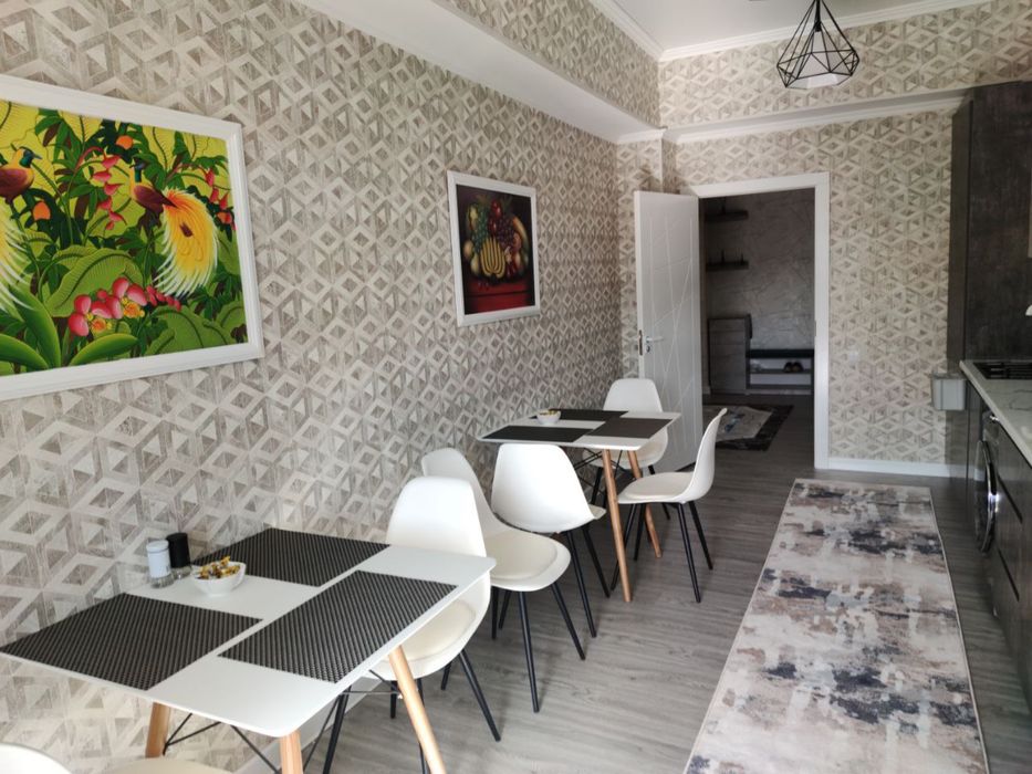 Продается 3-ком кв ,4-этаж со всеми удобствами. Крытый,Мега маркет дом