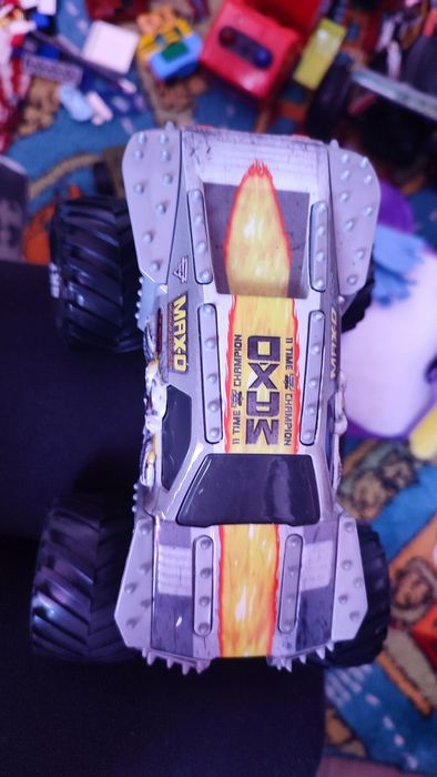 Masina jucărie monster