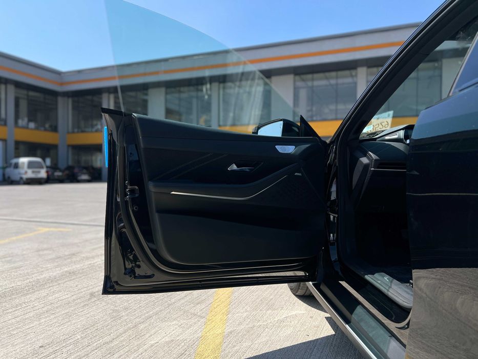 BYD o'rniga Italiyancha dizaynga ega Deepal SL03, rasmiy dilerdan 2024