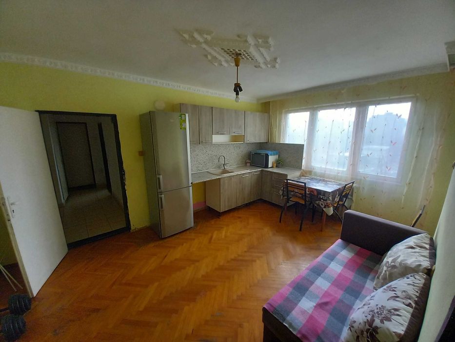 Продава се Двустаен апартамент в Разград, Лудогорие - 67 кв.м за 1217 €/кв.м - Снимка #2
