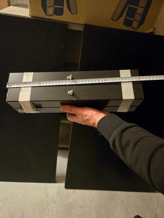 голяма маса за хол