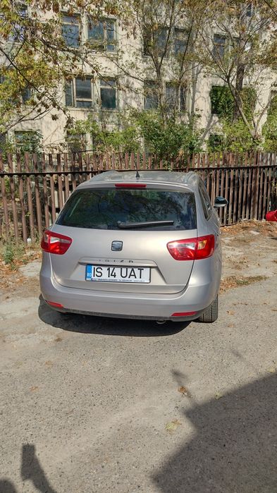 Vând Seat Ibiza 12 tdi an fab 2010