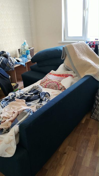 Диван срочно продается икеа