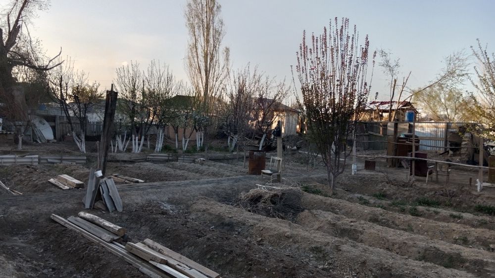 Частный дом, за линией