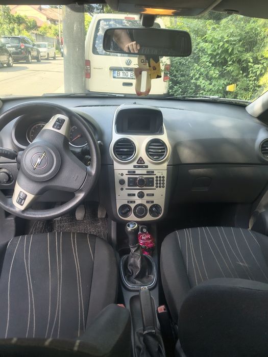 Opel CORSA D 2009