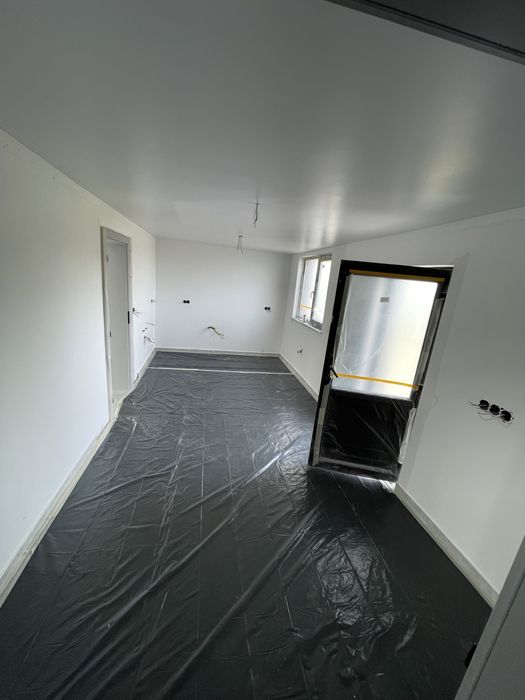 Renovari rigips glet vopsit instalati electrice sanitar gresie faianta