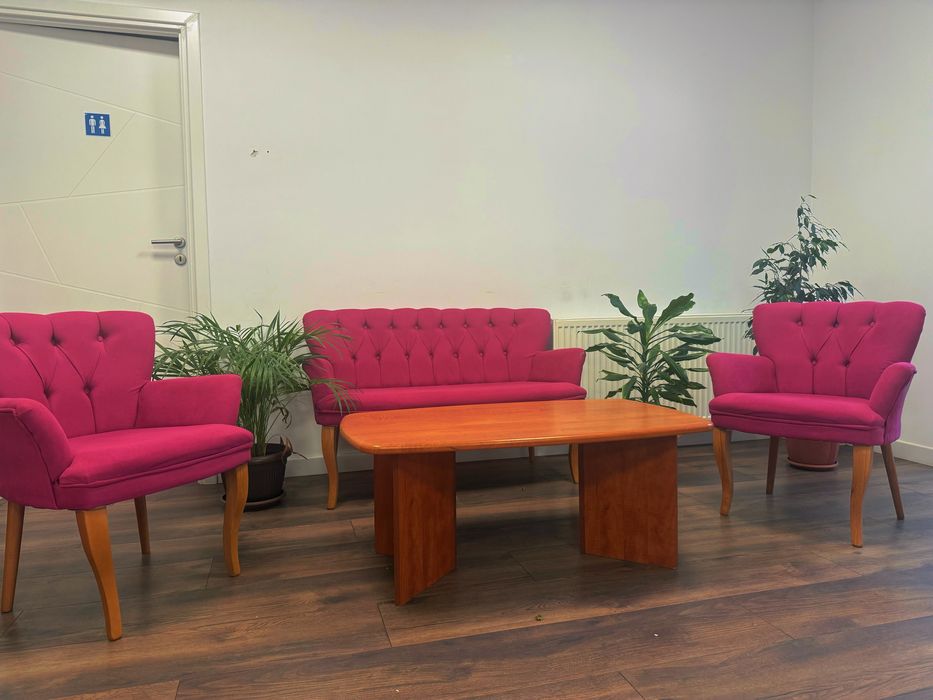 Vand set fucsia canapea si 2 fotolii