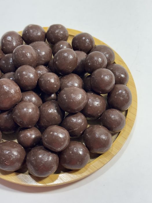 Клубника в бельгийском шоколаде ежевика shokoladli qulupnay