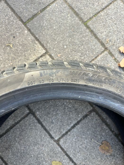 Зимни гуми Пирели рън флат 275/35/20