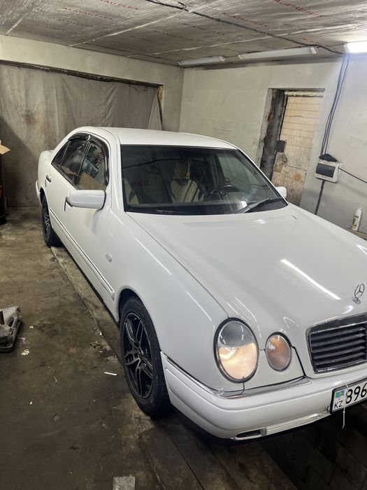 Мерседес w210 e230