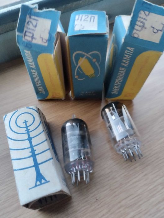 Нови радио лампи