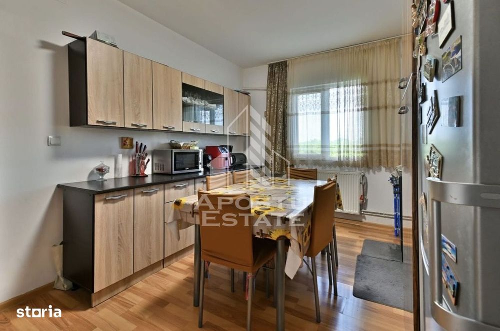 Apartament cu 3 camere de vanzare, centrala, zona Girocului, Timisoara