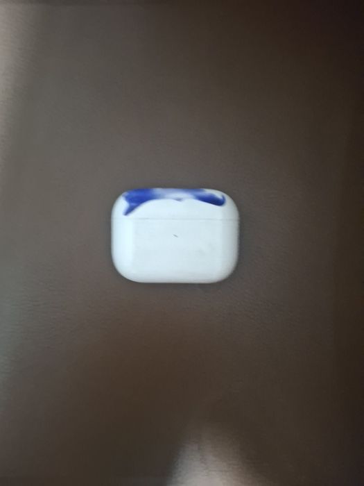 Кейс от Airpods Pro