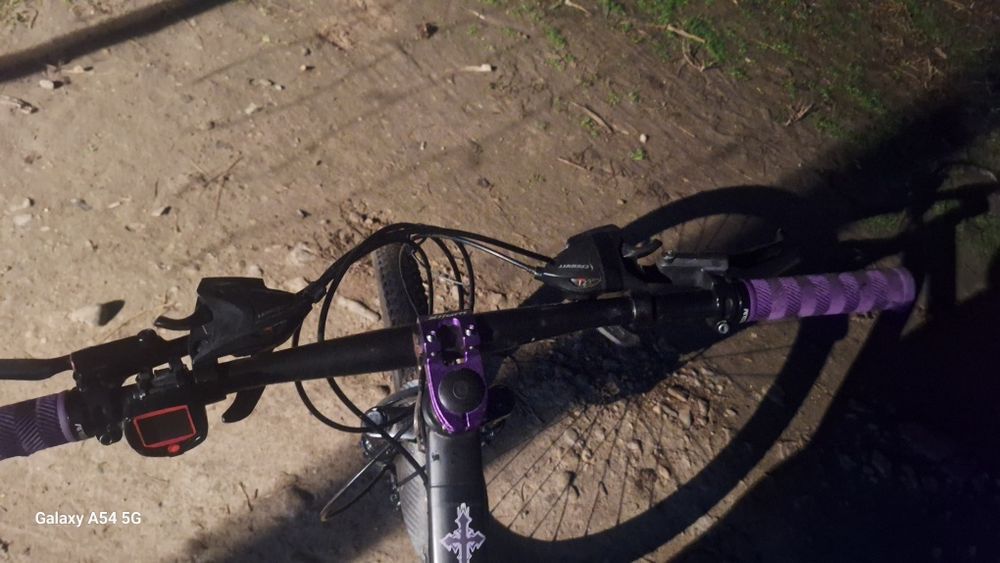 Bicicleta Full suspension