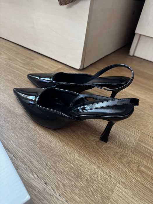 Дамски обувки на ток