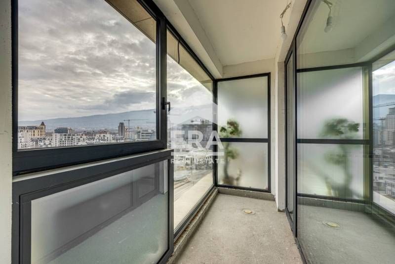 Продава се Тристаен апартамент в София, Хладилника - 130 кв.м за 1821 €/кв.м - Снимка #2