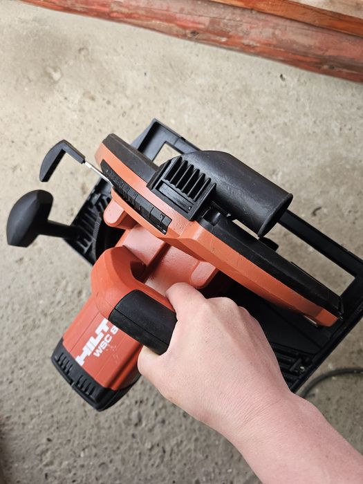 Fierăstrău Circular HILTI WSC 85