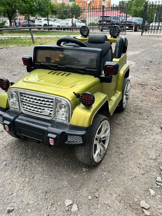 Продам детские электромашинка