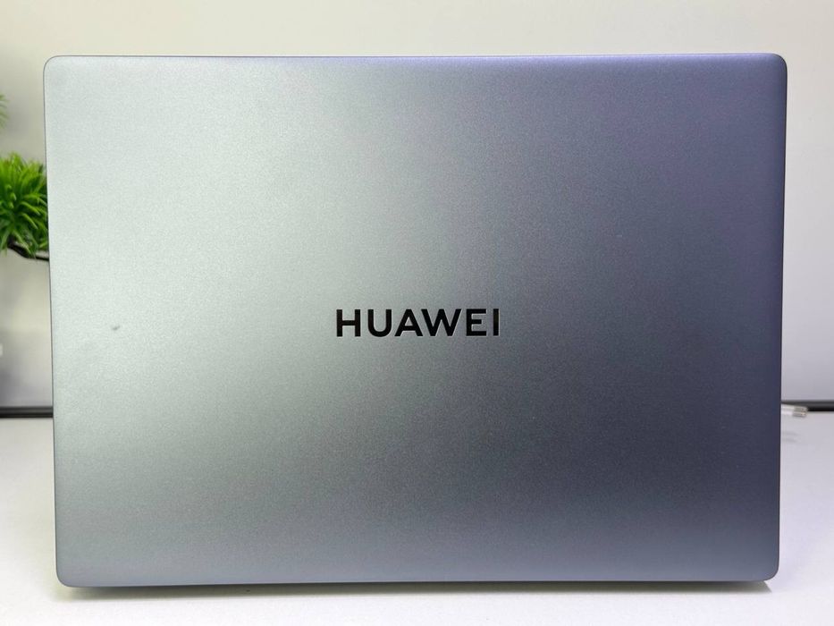 Huawei core i5-12 Ram 8gb SSD 512gb