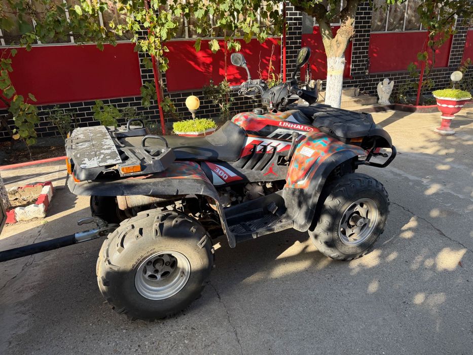 Vând ATV