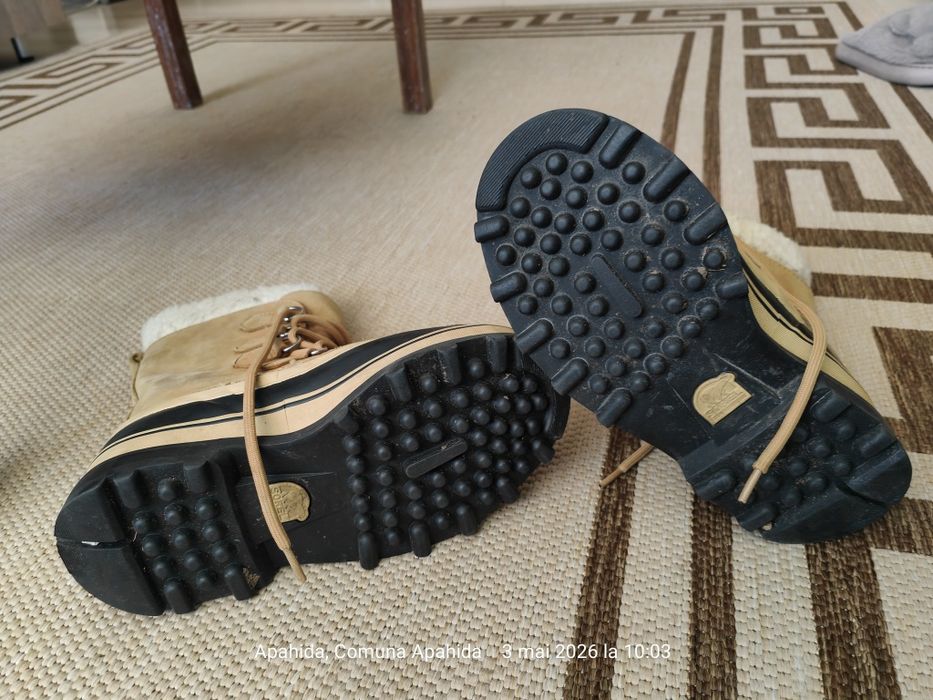 Sorel Caribou zapada