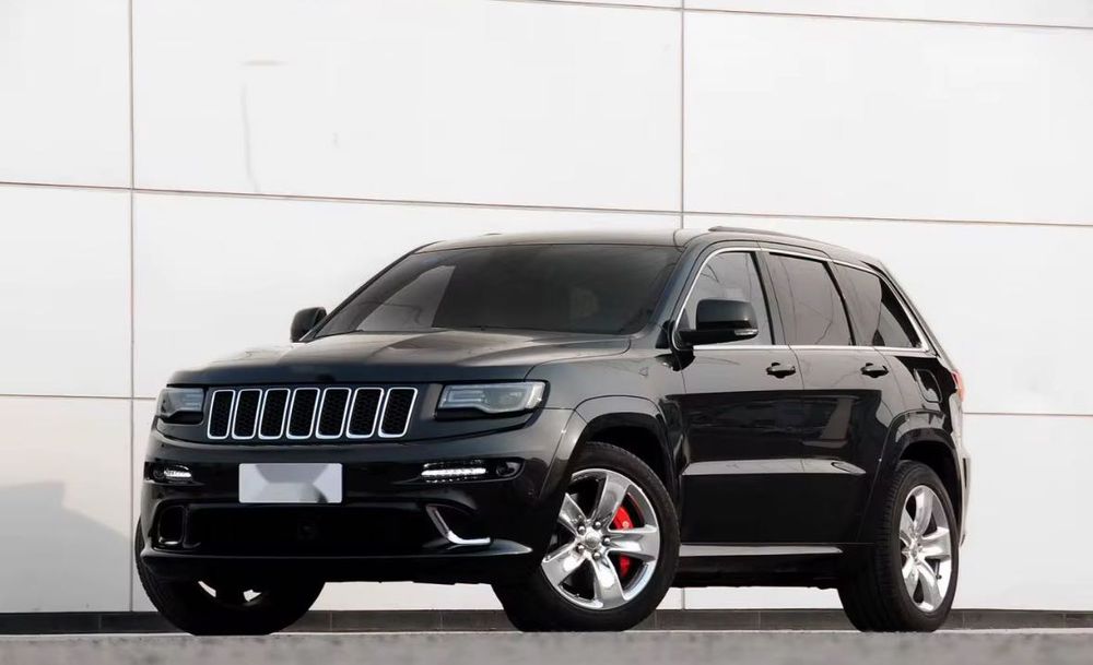 Jeep Grand cherokee wk2 2014+ SRT8 Bodykit