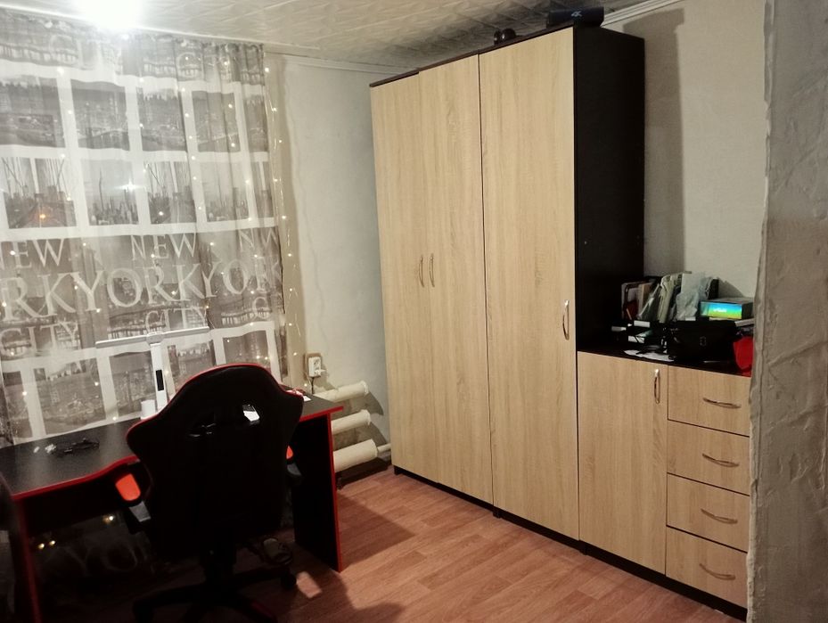 Продам угловой участок с домиком