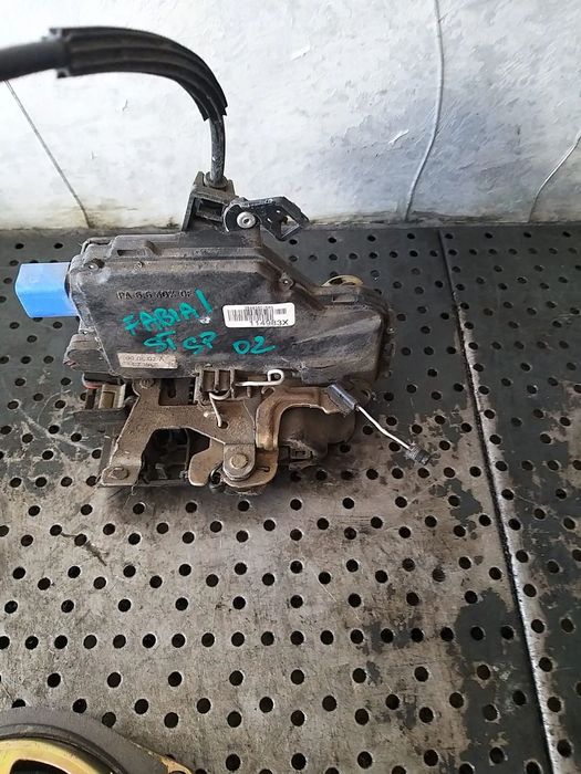 Broasca usa stanga spate skoda fabia 1 6y 3b4839015ag