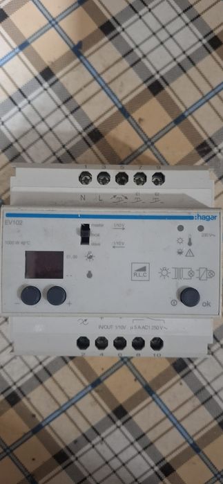 Hager EV102 Televariator
