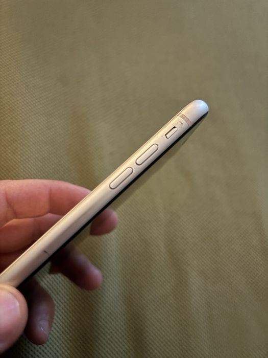 Iphone 11 white alb 64gb