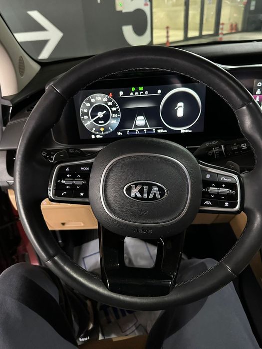 Kia Carnevale 2021
