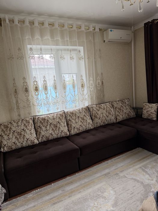 Диван сатылады срочно