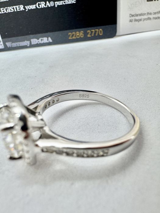 Сребърен пръстен с мойсанит (Диамант) 2 карата