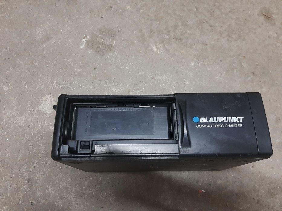 Magazie  10 CD-uri Blaupunkt