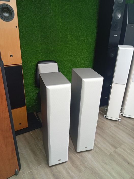 Тонколони JBL Northridge E-80 Silver