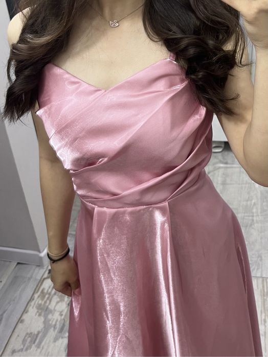 Платье розовое на выпускной