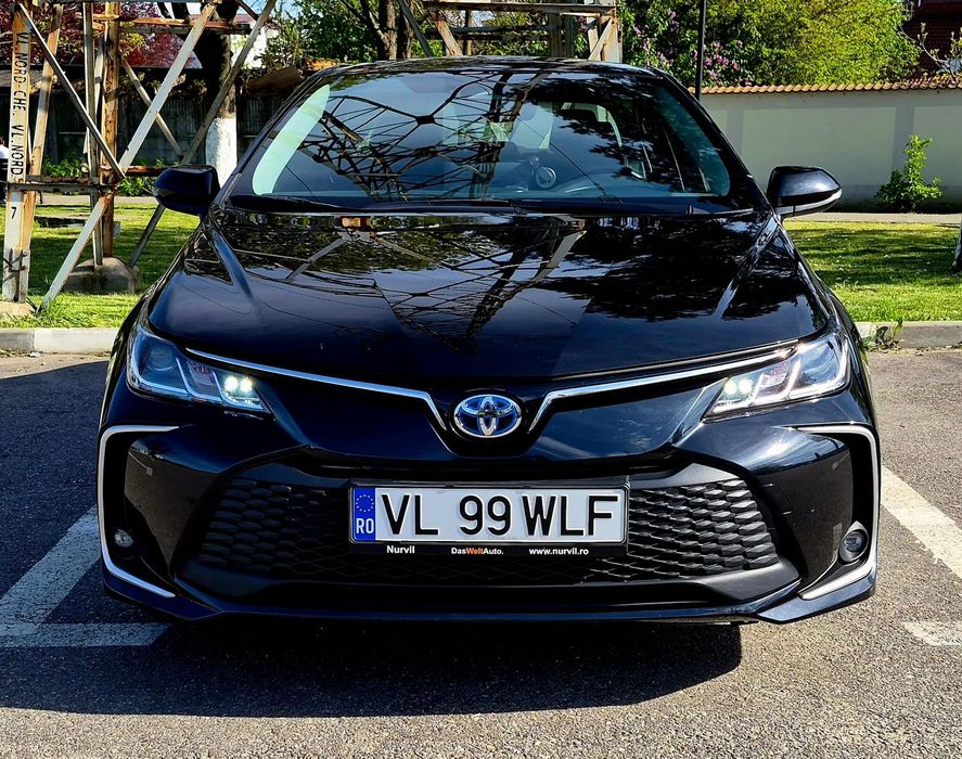 Toyota Corolla Facelift - 140 cai - Sistem Hybrid Li-Ion - Bord digital