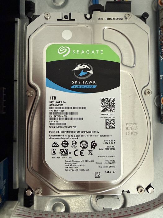 NVR Dahua NVR2104HS-4KS2 + HDD Seagate SkyHawk 1TB – Perfect funcțional