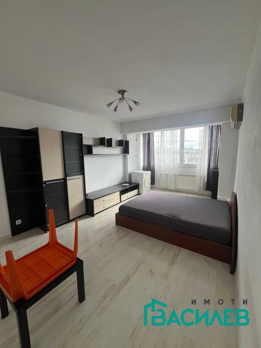 Продава се Двустаен апартамент в София, Център - 64 кв.м за 2950 €/кв.м - Снимка #2