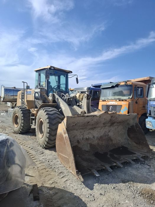 Аренда погрузчика и прочей техники в Атырау