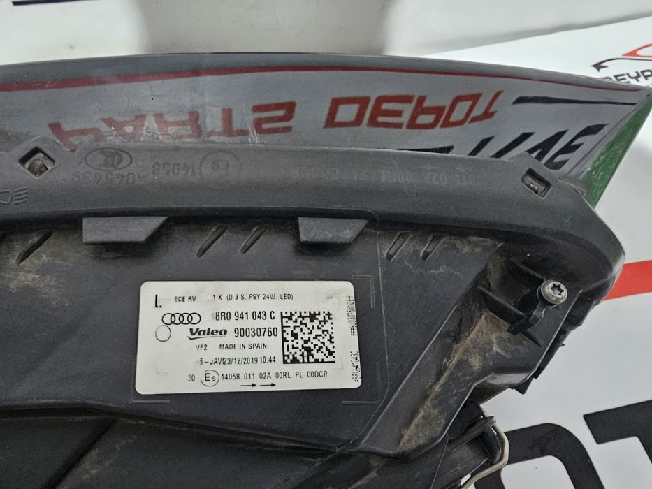 Far stanga bixenon led Audi Q5 Facelift dupa 2012 cod 8R0941043C