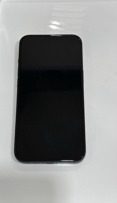 Продам телефон iPhone 13 128 Гб